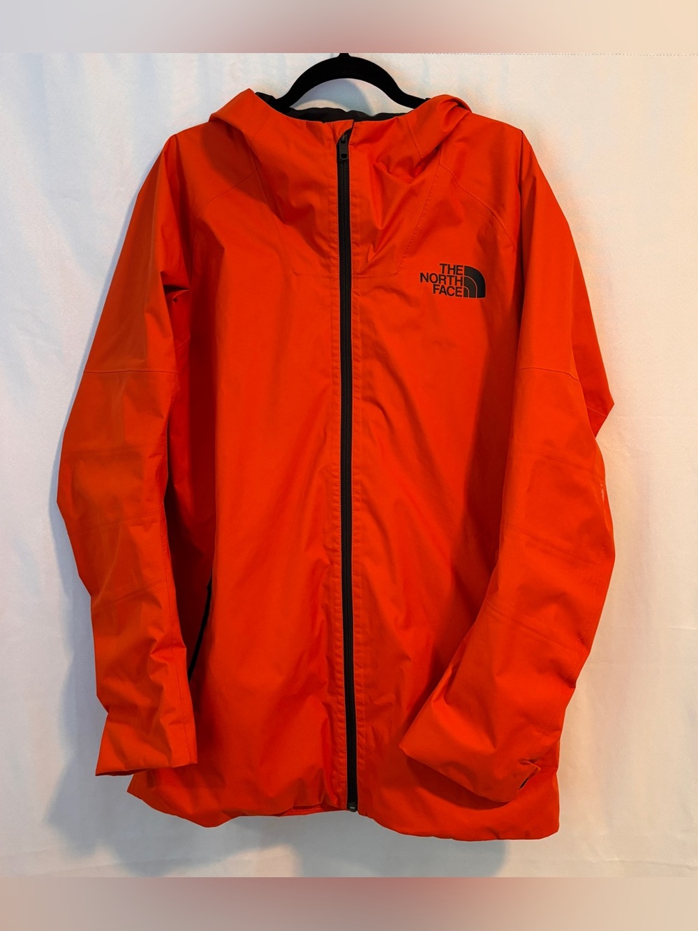 The North Face Men’s Orange Hooded Rain Jacket/Shell ~ Sz M Hike, Ski, Layering